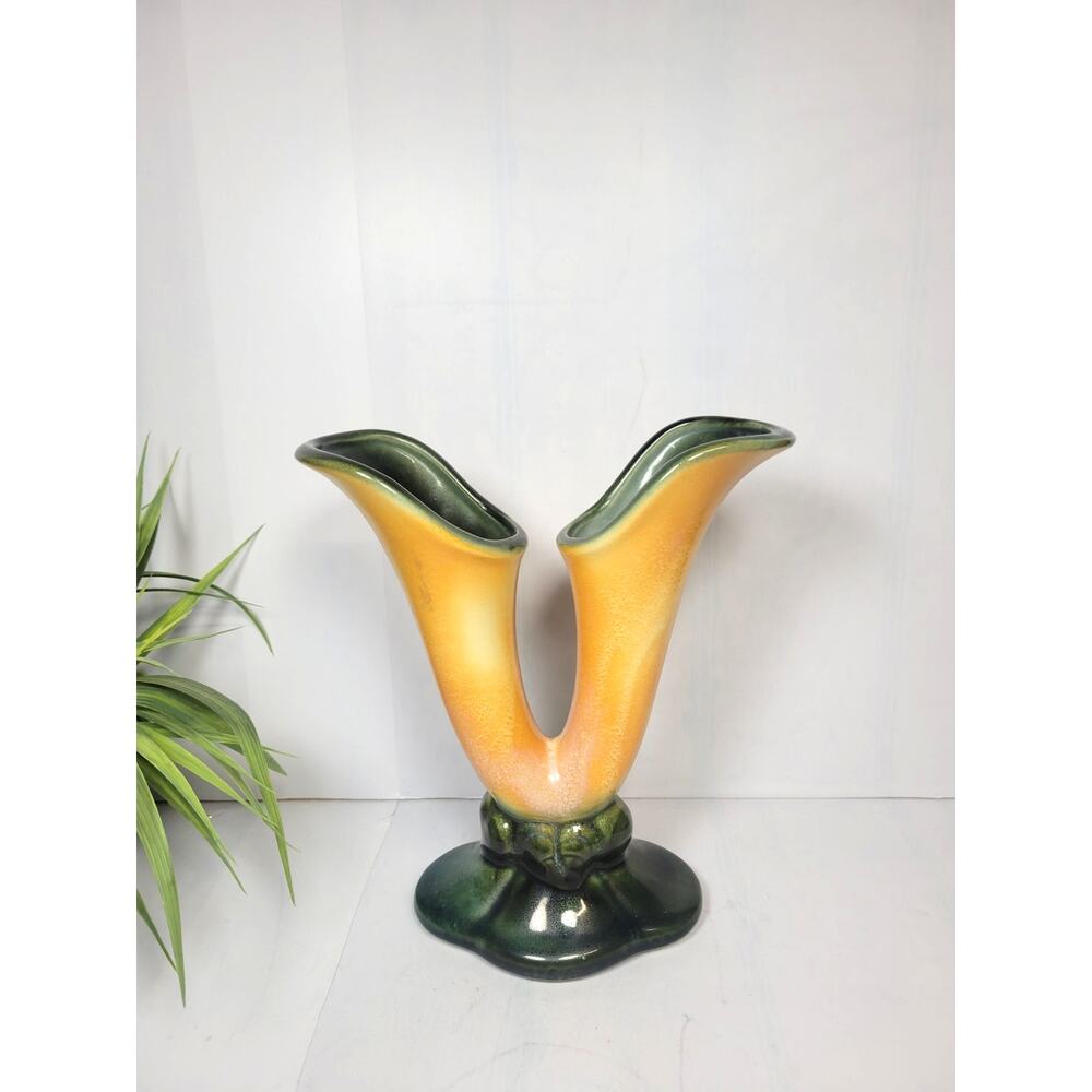 Vintage Hull Art Pottery Double Cornucopia Vase 103 Calla Lily Mid Century
